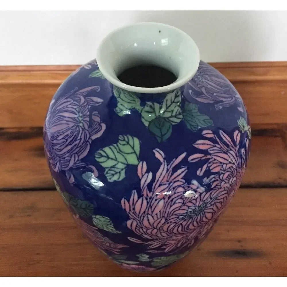 Vintage Chrysanthemum Blue Pink Chinese Handpainted Porcelain Urn Jar Vase 12